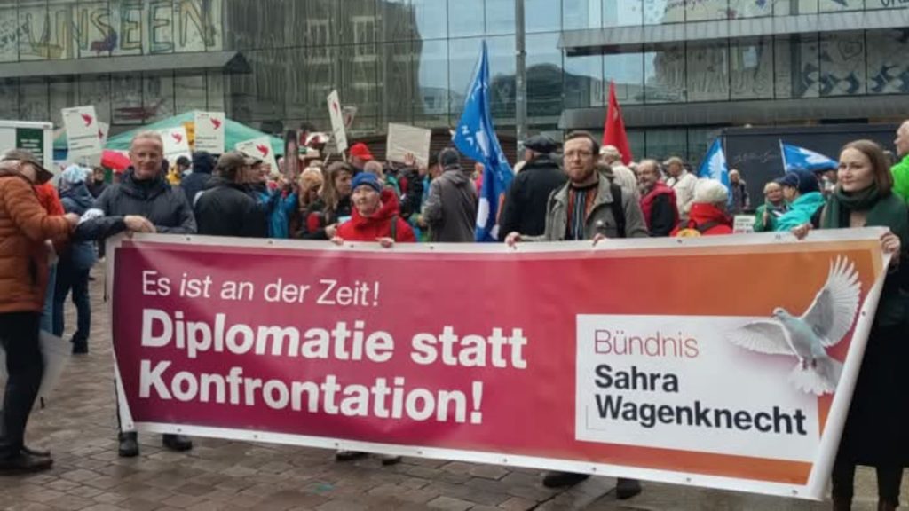 Nico Rudolph beim Ostermarsch in Chemnitz